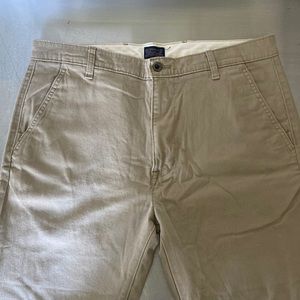 Levi’s Khaki Joggers